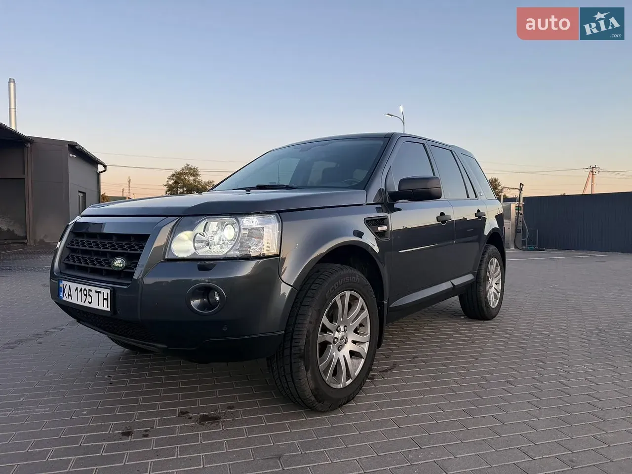 Land Rover Freelander 2009 photo 4