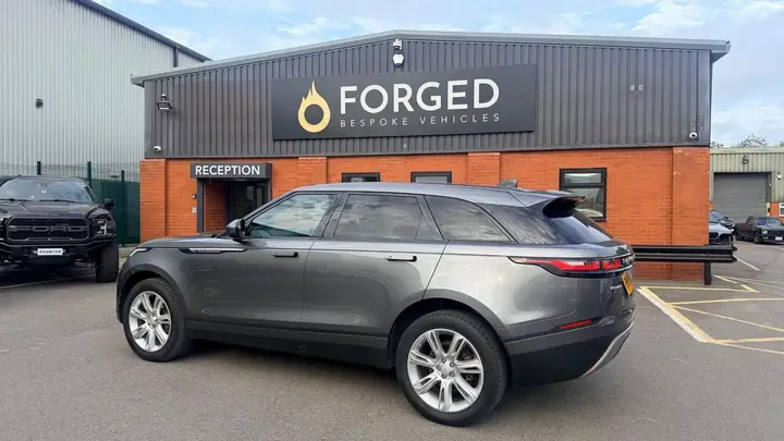 Land Rover Range Rover Velar 2018 photo 5