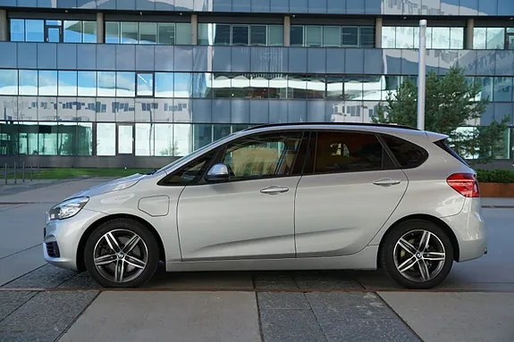 BMW 225Xe 2016 photo 4