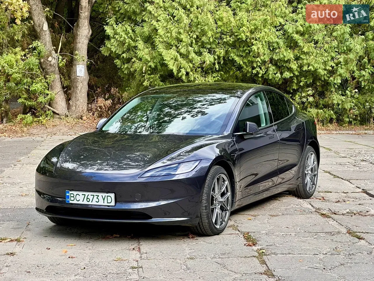 Tesla Model 3 2024 photo 2