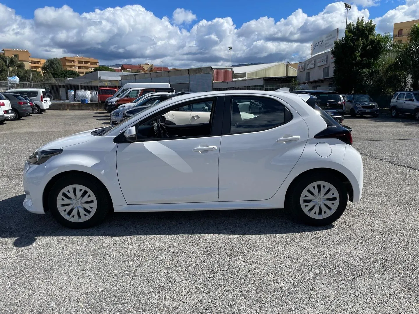 Toyota Yaris 2022 photo 3
