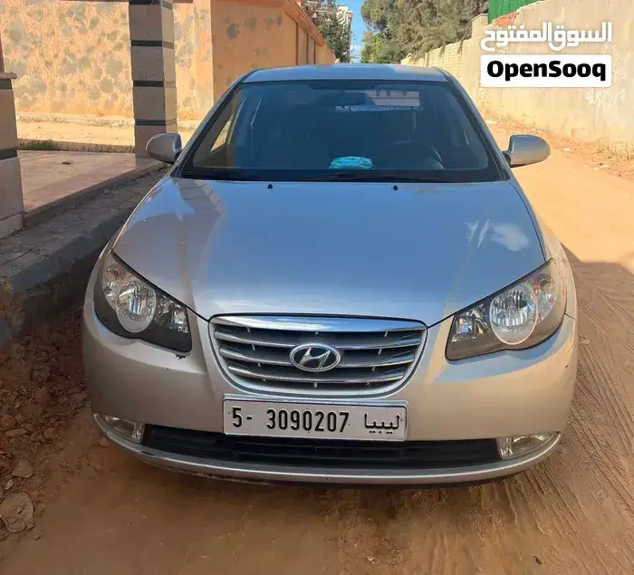 Hyundai Avante 2009 photo 2