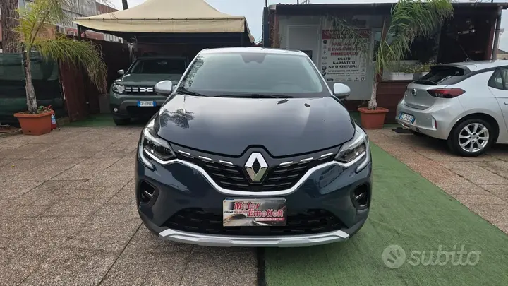 Renault Captur 2022 photo 2