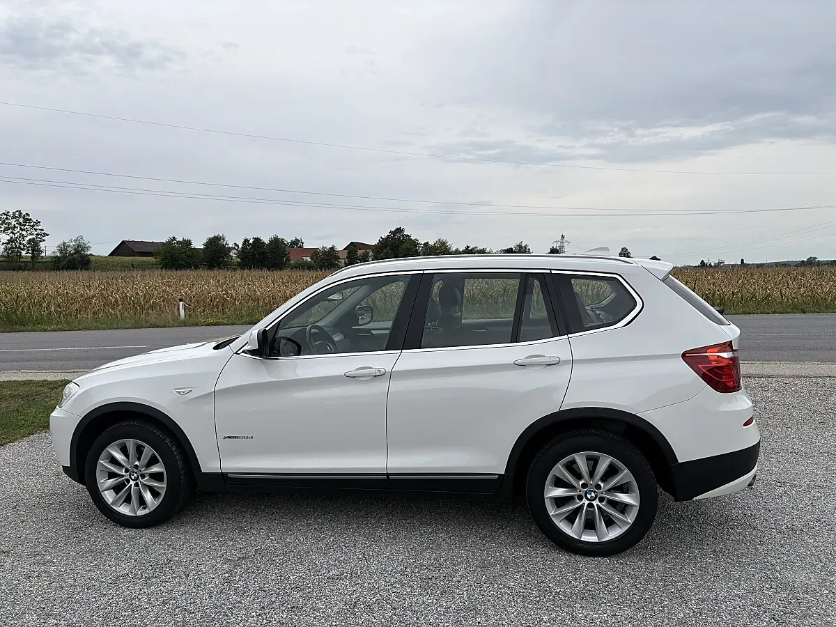 BMW X3 2012 photo 3