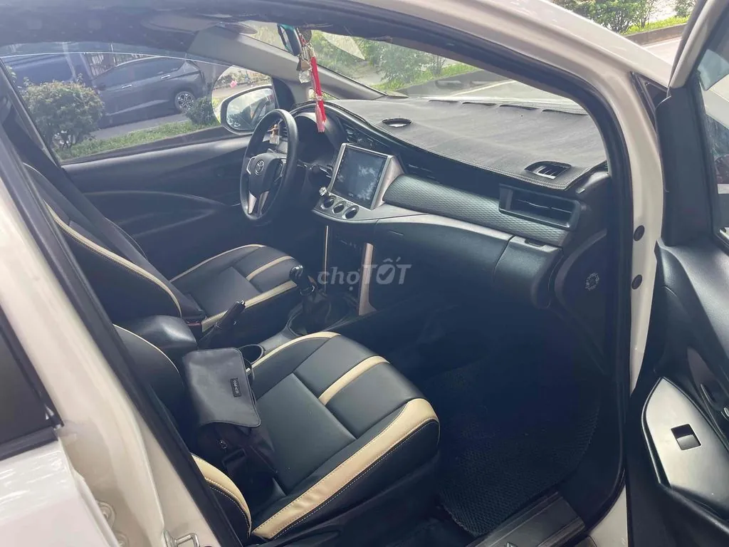 Toyota Innova 2018 photo 5