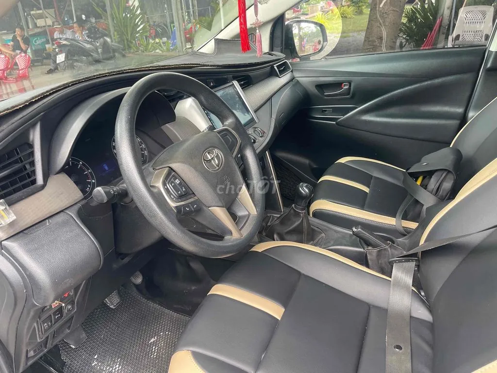 Toyota Innova 2018 photo 4