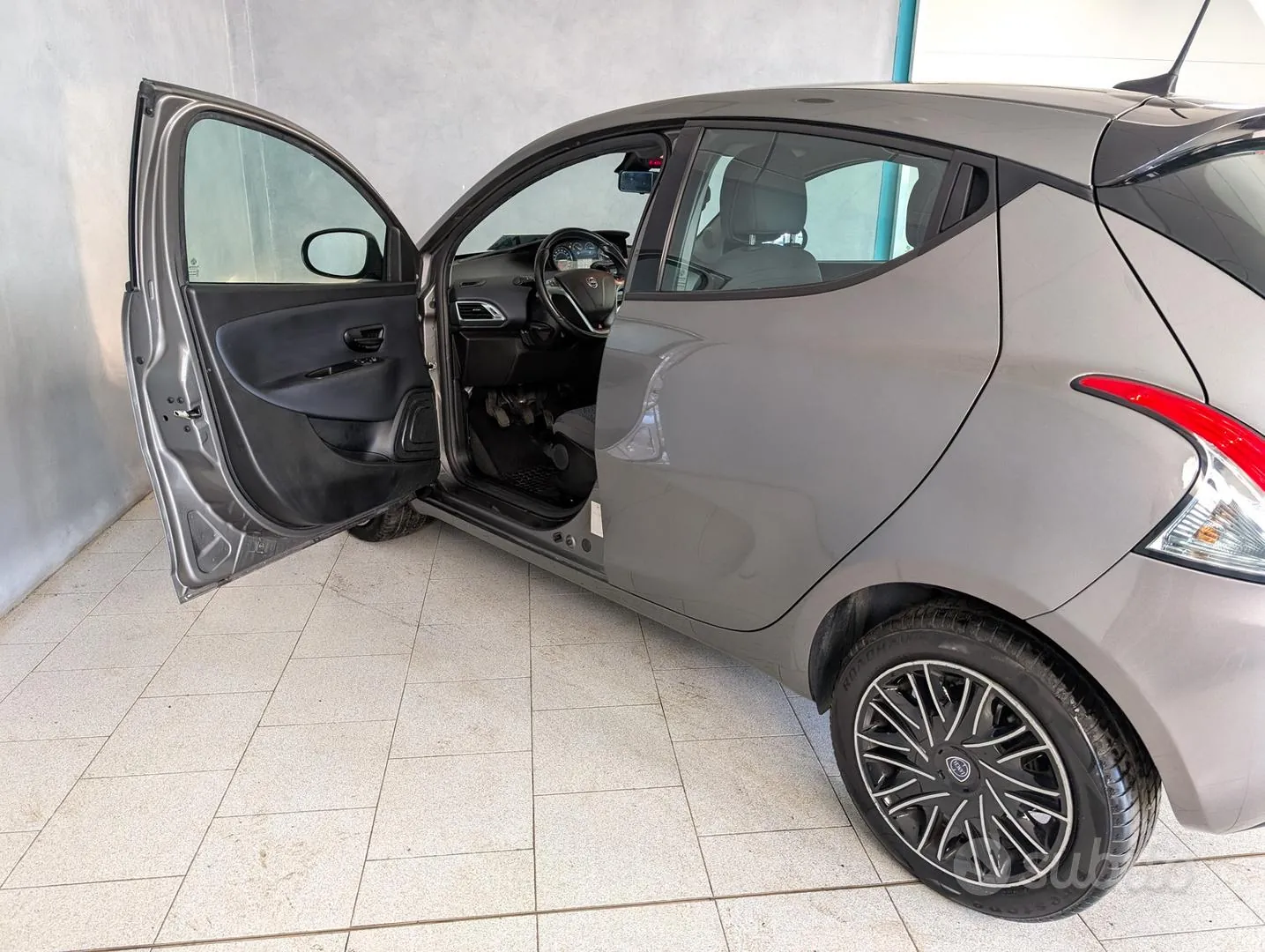 Lancia Ypsilon 2023 photo 4
