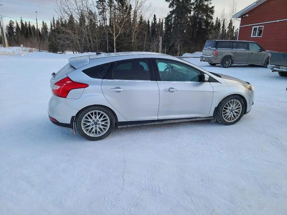 Ford Focus 2014 photo 2