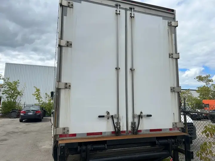 Volkswagen Peterbilt 2011 photo 5