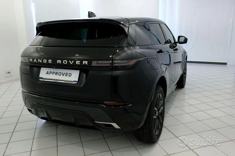 Land Rover Range Rover Evoque 2026 photo 2