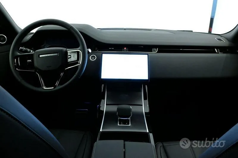 Land Rover Range Rover Evoque 2026 photo 4