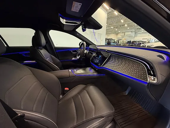 Mercedes-Benz E300 De 2026 photo 5