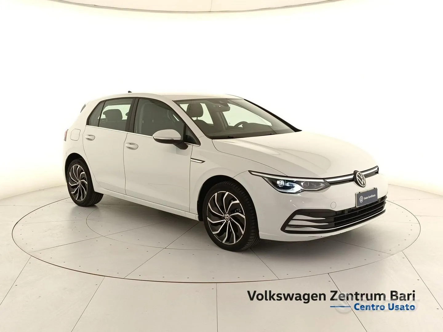 Volkswagen Golf 2023 photo 4