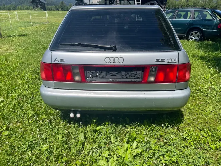 Audi A6 1996 photo 2