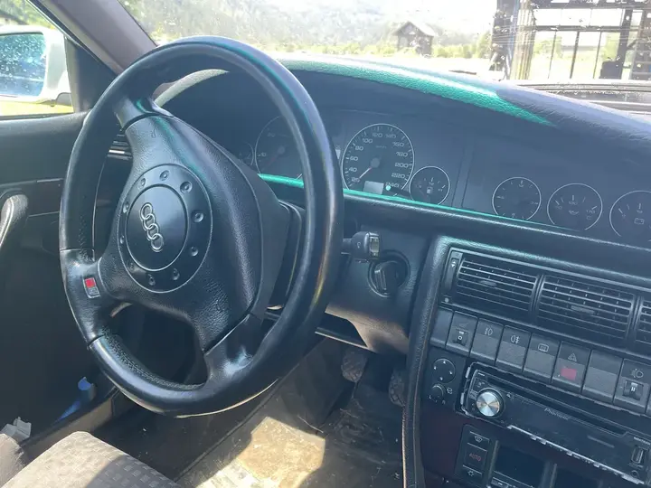 Audi A6 1996 photo 3