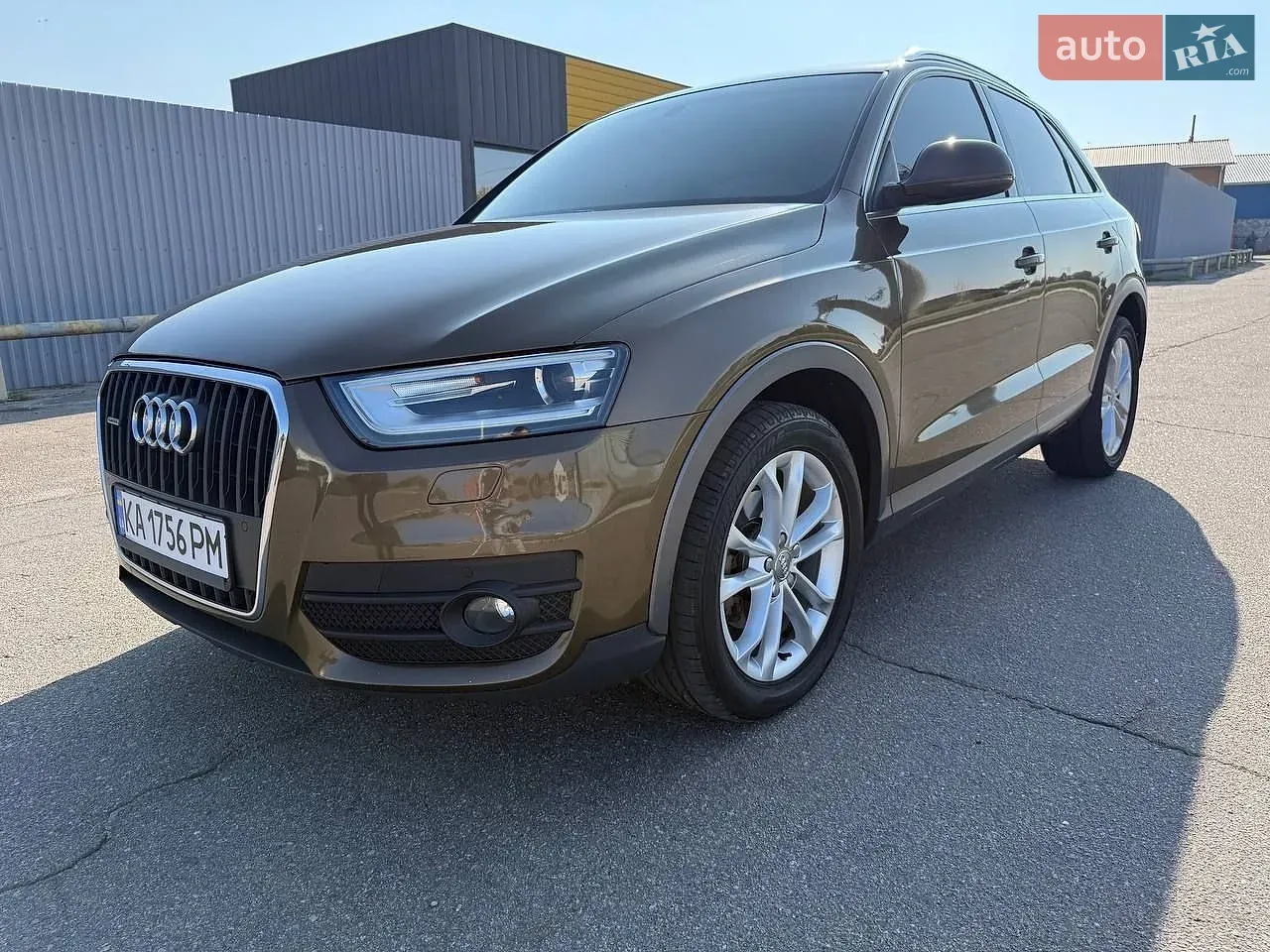Audi Q3 2011 photo 2