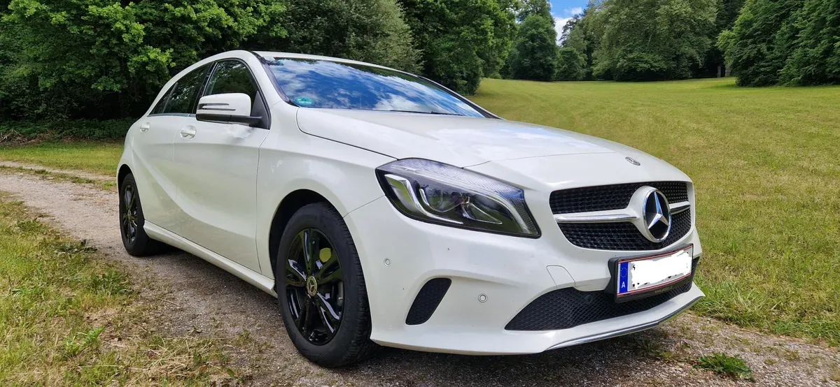 Mercedes-Benz A-Class 2017 photo 2