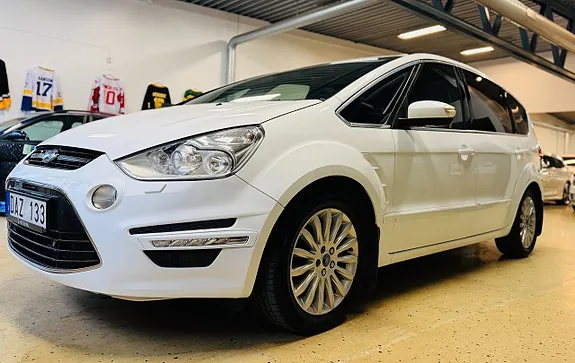 Ford S-Max 2013 photo 3