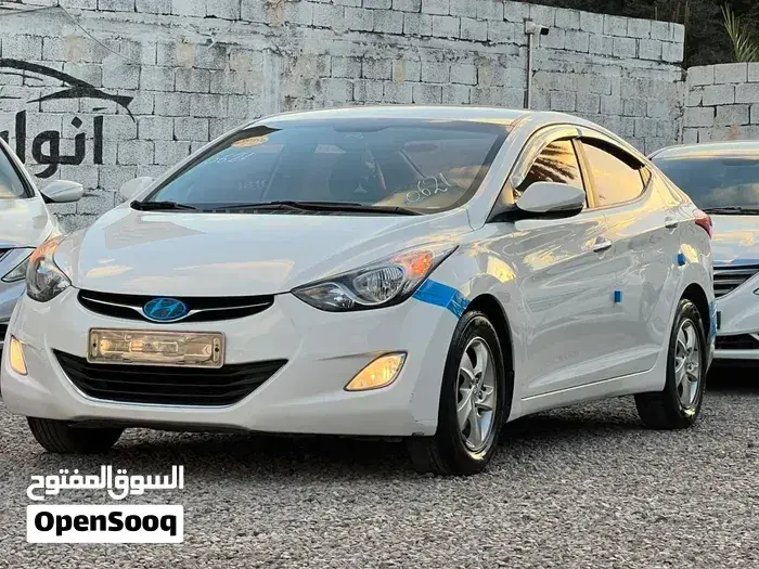 Hyundai Avante 2011 photo 3