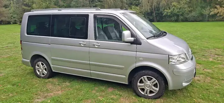 Volkswagen Multivan 2004 photo 2