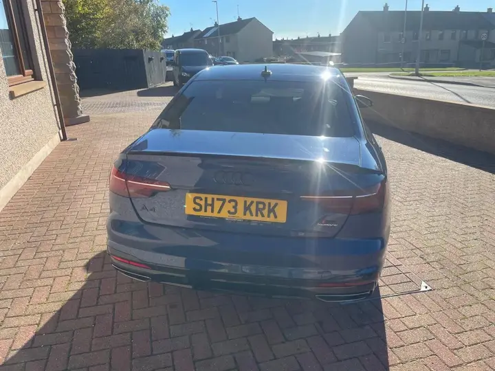 Audi A4 2023 photo 4