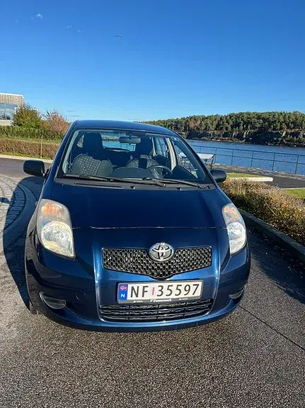 Toyota Yaris 2008 photo 2