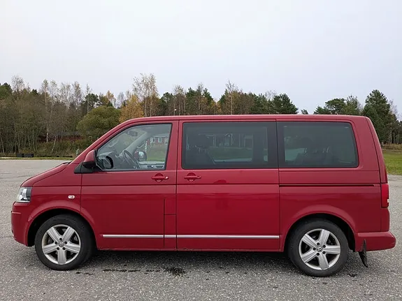 Volkswagen Multivan 2012 photo 3