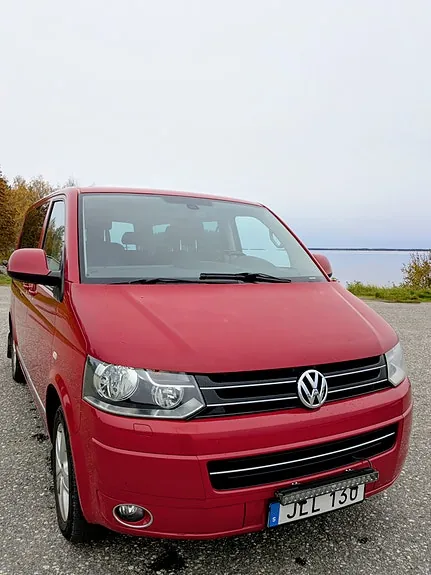Volkswagen Multivan 2012 photo 5