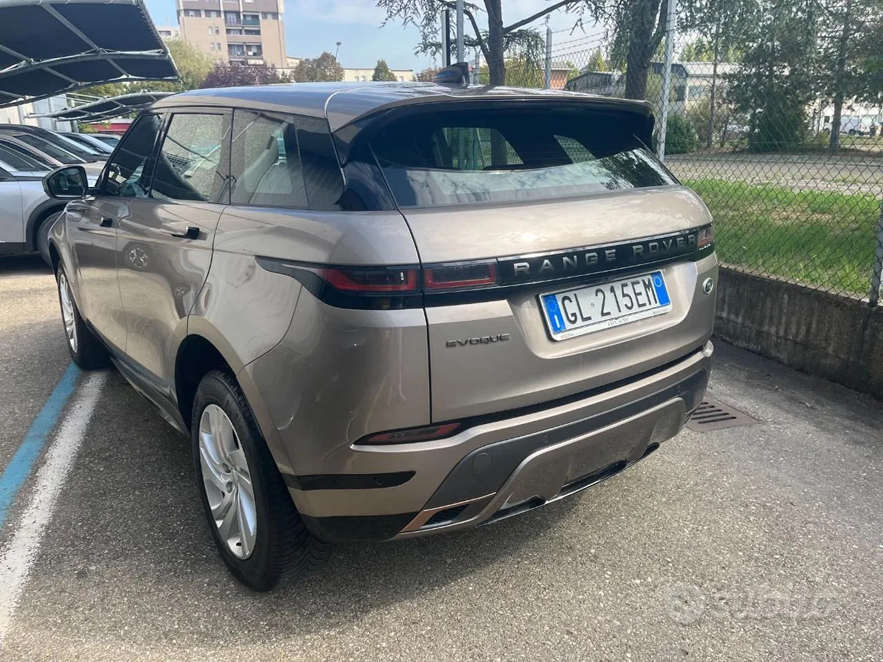 Land Rover Range Rover Evoque 2022 photo 3