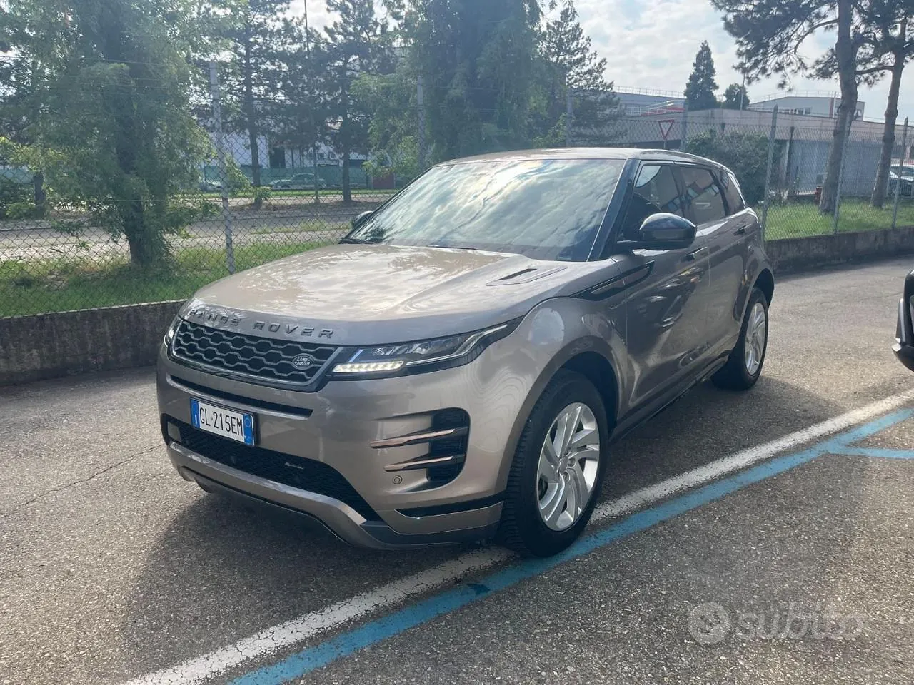 Land Rover Range Rover Evoque 2022 photo 4