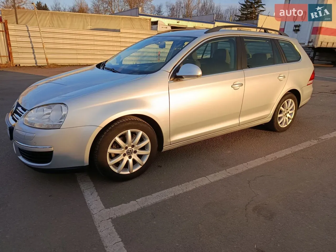 Volkswagen Golf 2009 photo 3