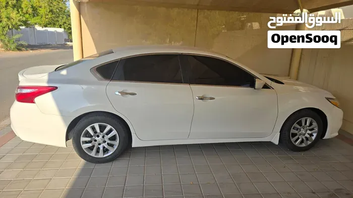 Nissan Altima 2016 photo 2