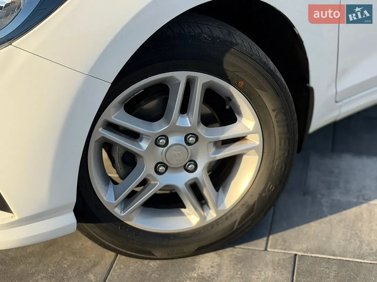 Hyundai Accent 2020 photo 4