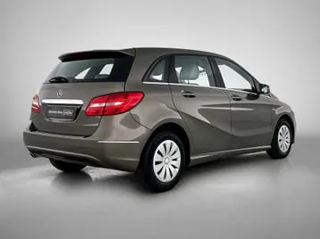 Mercedes-Benz B-Class 2012 photo 2
