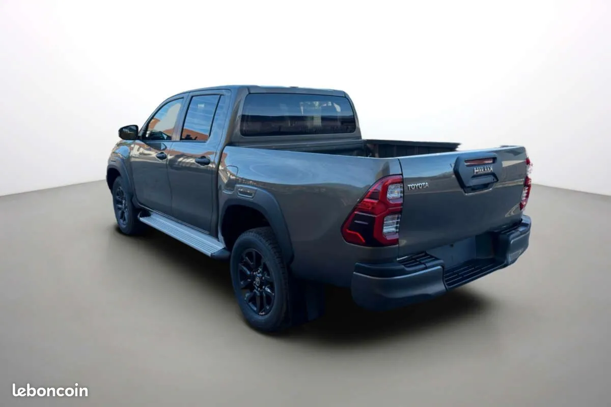 Toyota Hilux 2026 photo 2
