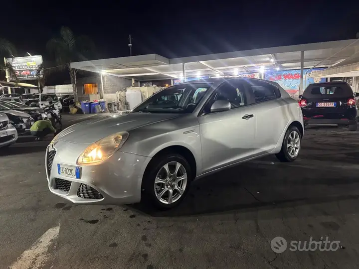 Alfa Romeo Giulietta 2012 photo 3