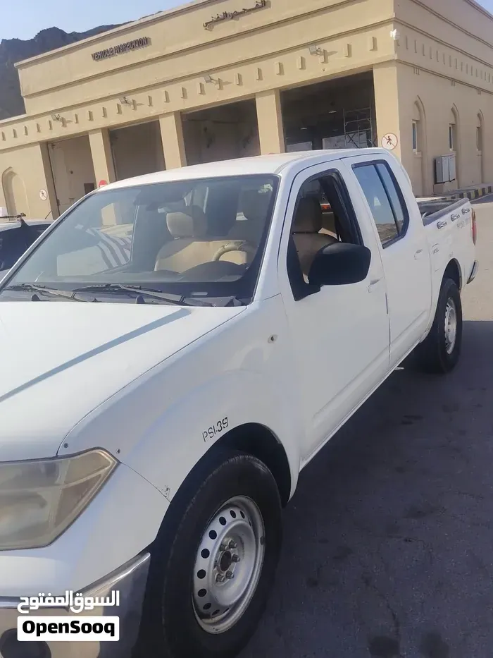 Nissan Titan 2013 photo 2