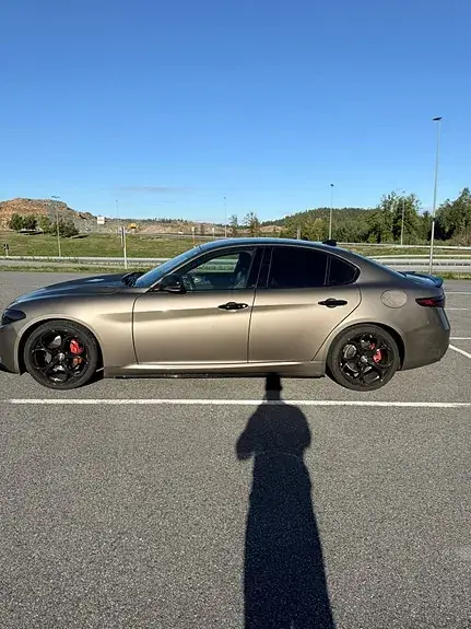 Alfa Romeo Giulia 2019 photo 4