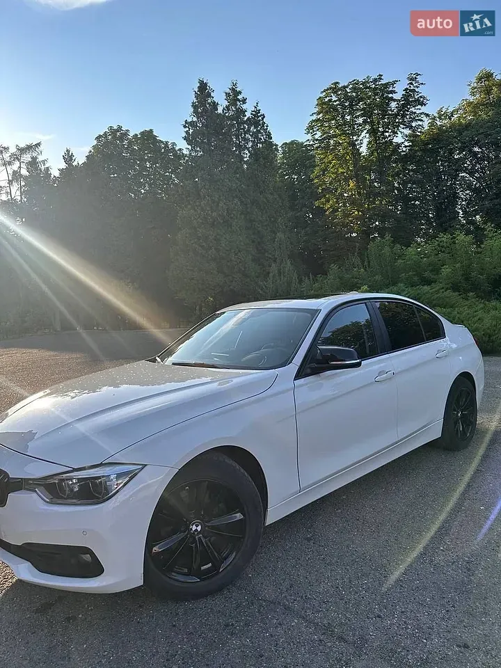 BMW 3 Series 2016 photo 5