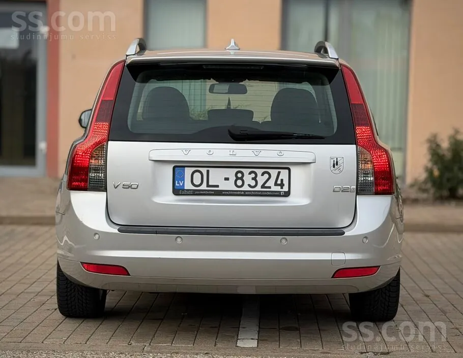 Volvo V50 2010 photo 5