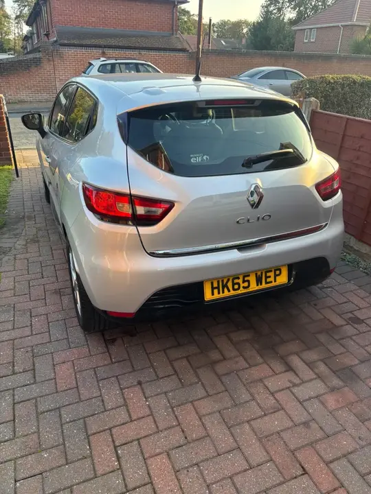 Renault Clio 2015 photo 2