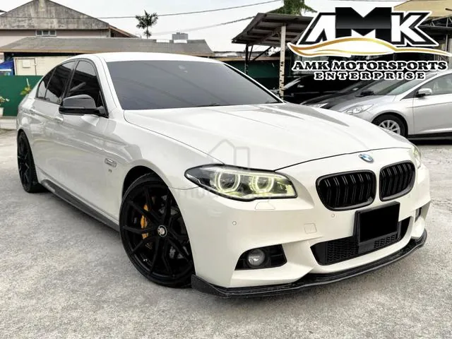 BMW 523I