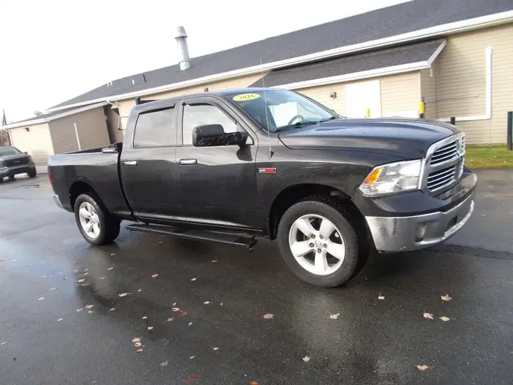Ram 1500 2016 photo 2