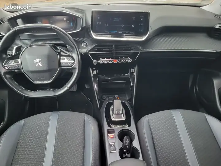 Peugeot 2008 2020 photo 3