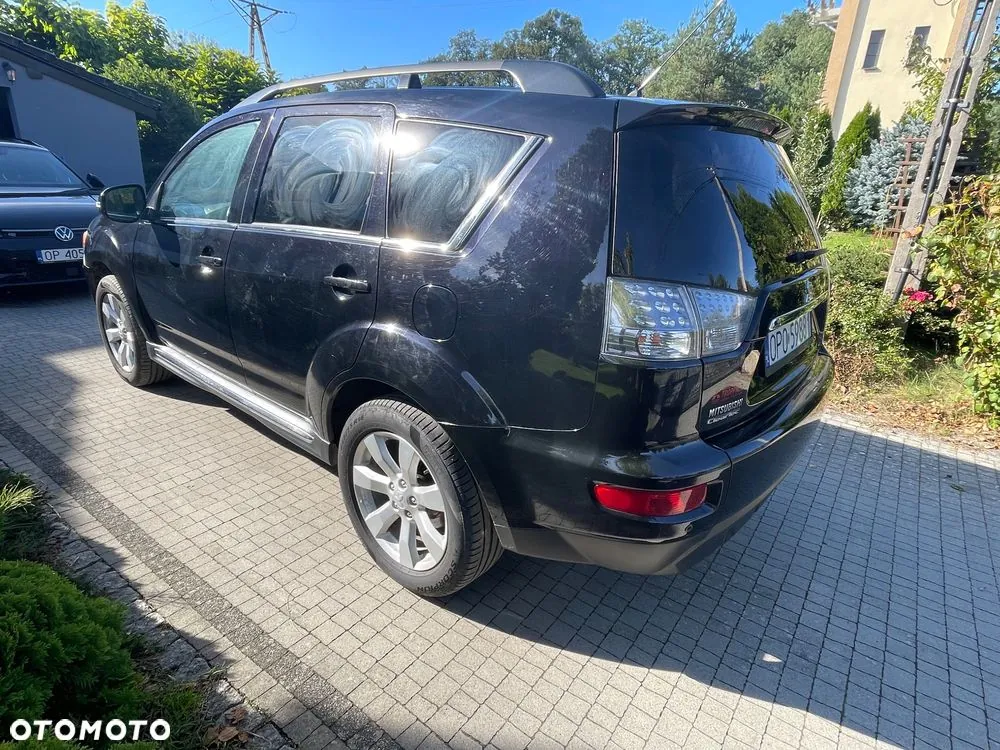 Mitsubishi Outlander 2010 photo 4