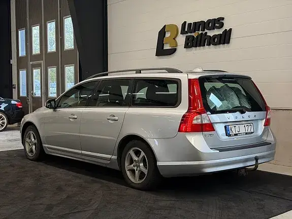 Volvo V70 2011 photo 4