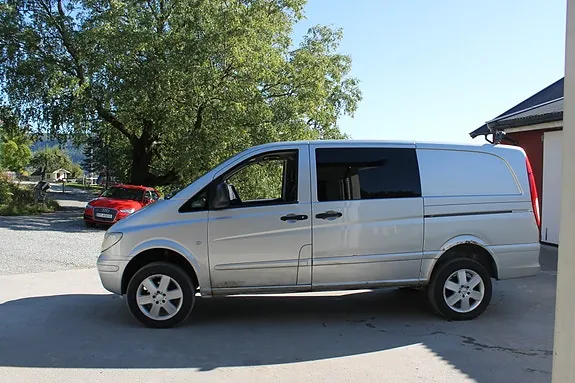 Mercedes-Benz Vito 115 2007 photo 2