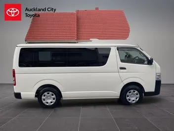 Toyota Hiace 2022 photo 5
