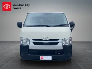 Toyota Hiace 2022 photo 4