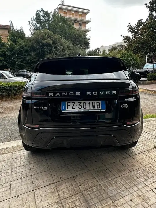 Land Rover Range Rover Evoque 2020 photo 4